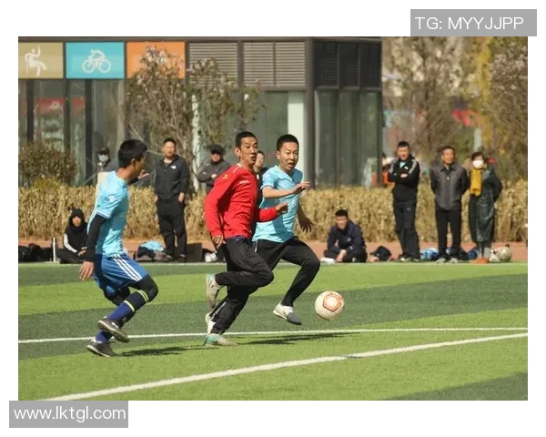 足球巨星汇聚长城共襄盛举展现体育与文化完美融合